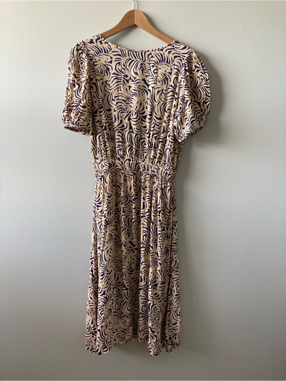 Saint Tropez Beige and Navy Abstract Midi Dress
